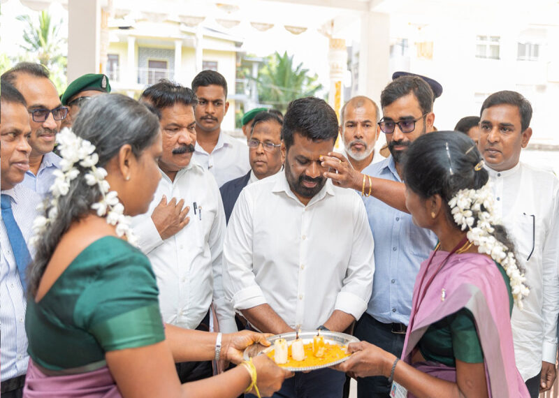 ජනතා ඉඩම ඔවුන්ට හිමිවිය යුතුයි – ජනපති