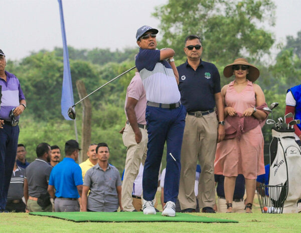 ඊගල්ස් සිටාඩල් ගොල්ෆ් පිටිය විවෘත කරයි