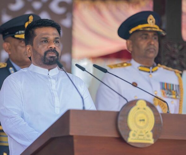 ආර්ථික නිදහස ලබා ගැනීම සඳහා අපි සියලු දෙනාම එකට කැපවිය යුතුයි : ජනපති