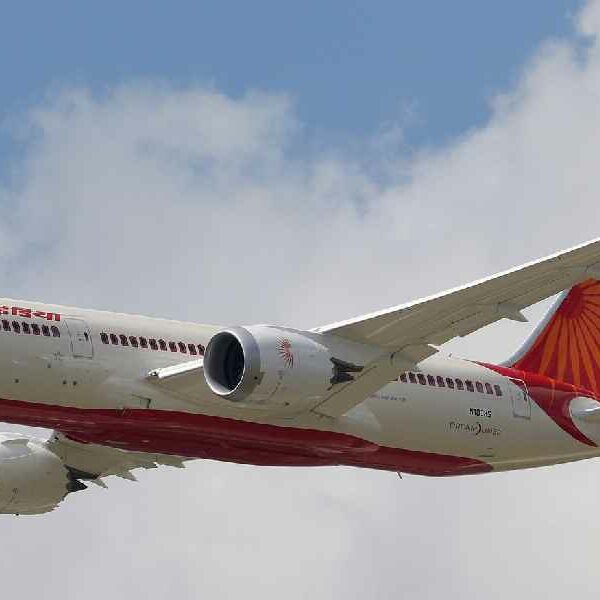 Air India ගුවන් යානයක් තාක්ෂණික දෝෂයක් නිසා නැවත හරවයි