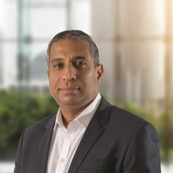 ඩොලර් බිලියන 1.6ක වත්කමකට හිමිකම් කියමින් ව්‍යාපාරික ඉෂාර නානායක්කාර මෙරට ධනවත්ම පුද්ගලයා බවට පත්වෙයි